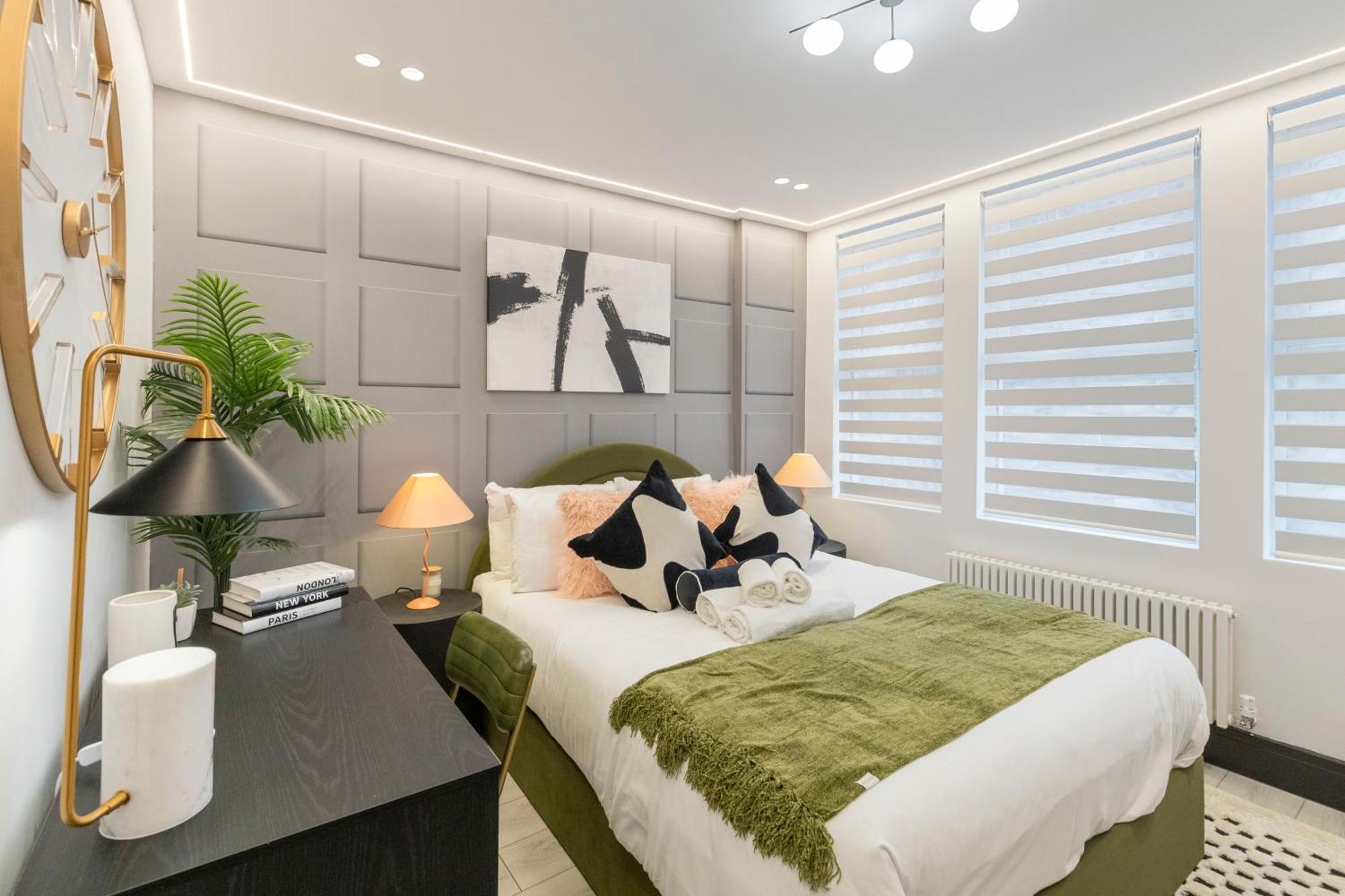 Unwind In Style 2Br With Cozy Backyard For Groups Διαμέρισμα Λονδίνο Εξωτερικό φωτογραφία
