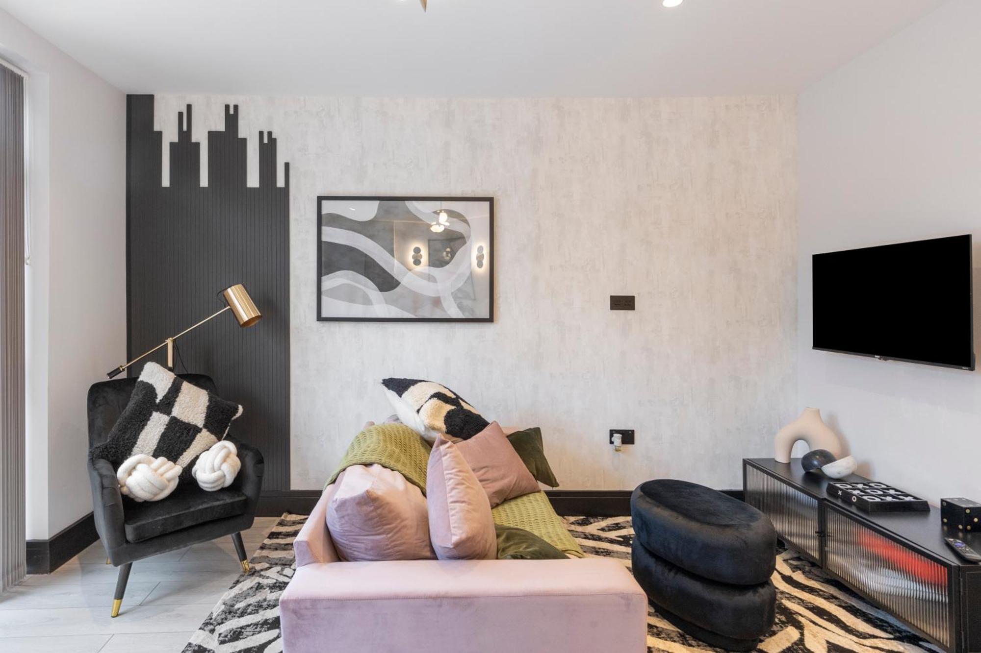 Unwind In Style 2Br With Cozy Backyard For Groups Διαμέρισμα Λονδίνο Εξωτερικό φωτογραφία